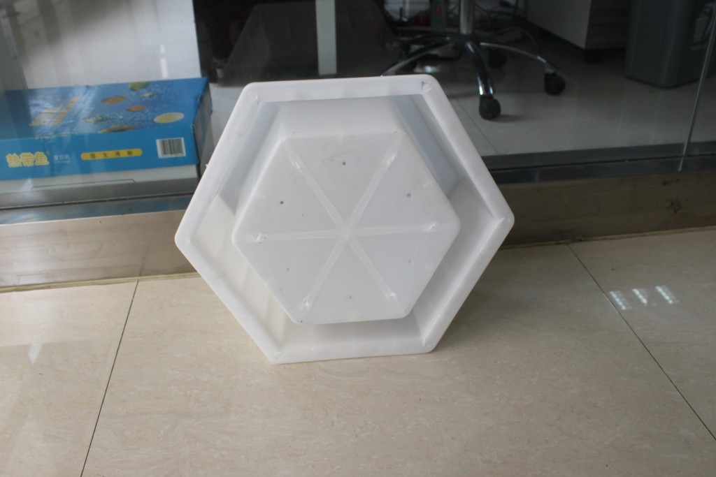 什么樣的六角塊護(hù)坡模具質(zhì)量才好？